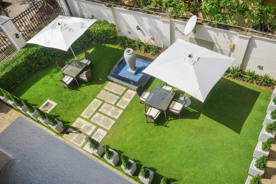 Patio, Restaurant/places to eat, Garden, Balcony/Terrace