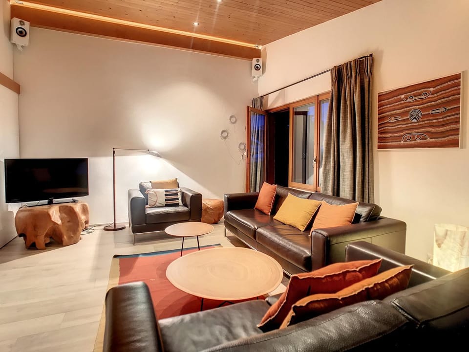 TV and multimedia, Living room