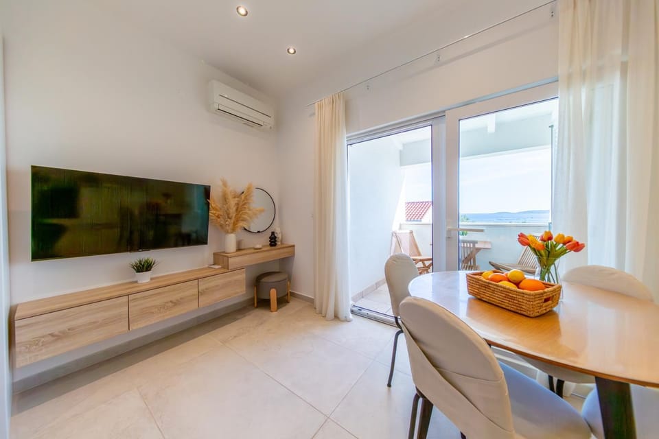 Seafront Suites Maja Apartment in Vis