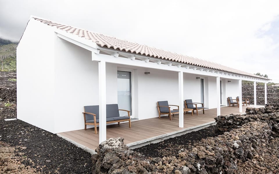 Patio, Facade/entrance