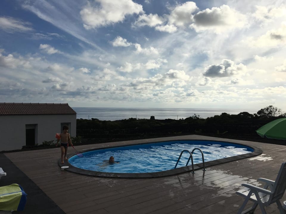 Swimming pool, Swimming pool