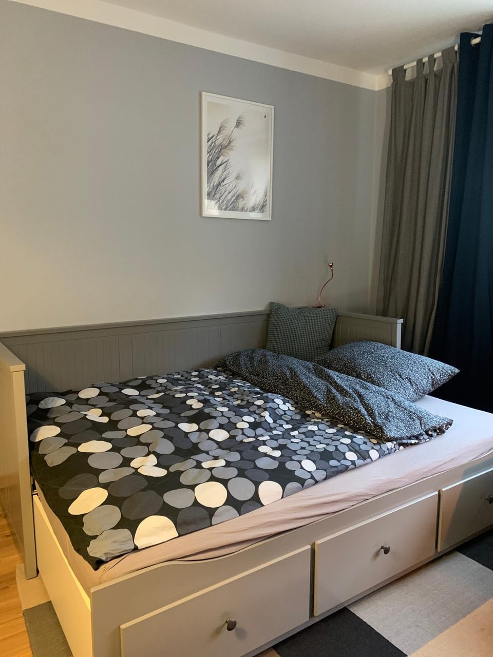 Bed, Photo of the whole room