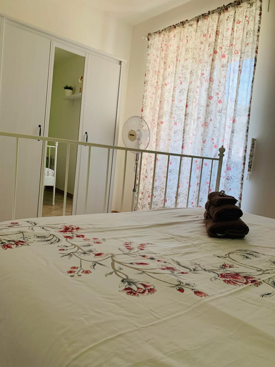 Bed, Photo of the whole room, Bedroom, wardrobe