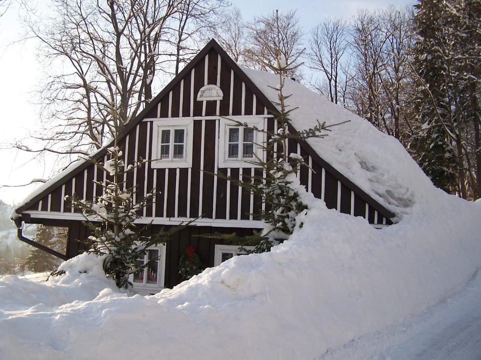 Chalupa Paseky Chalet in Lower Silesian Voivodeship