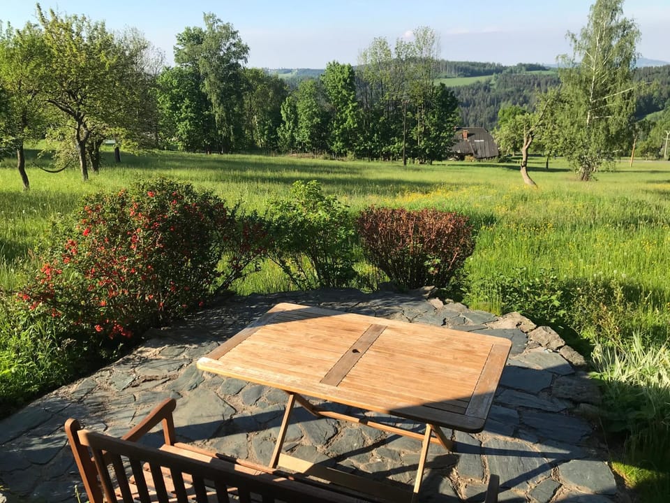 Chalupa Paseky Chalet in Lower Silesian Voivodeship