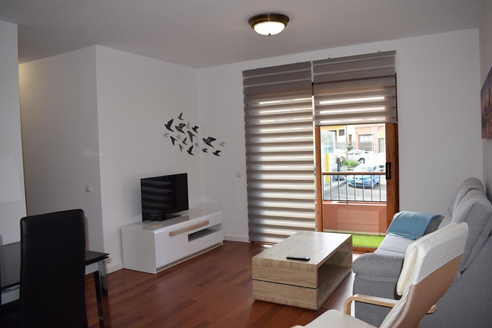 TV and multimedia, Living room, Dining area