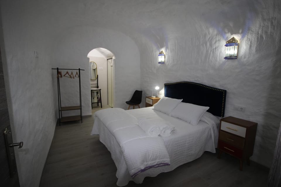 Alojamientos Cuevas Pinomojon Country House in Andalusia