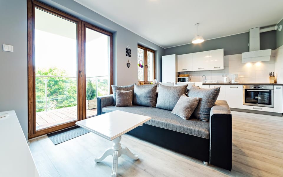 Kitchen or kitchenette, Seating area