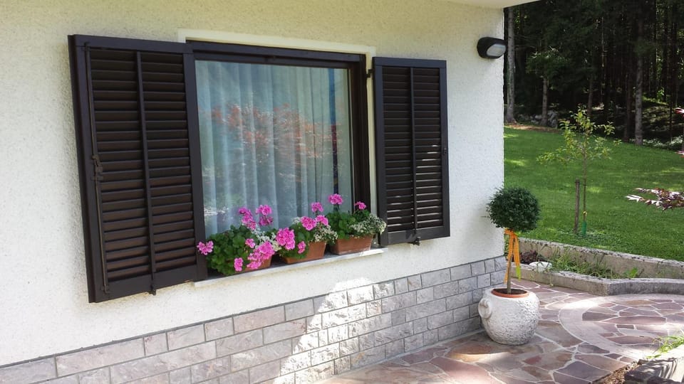 Property building, Garden view