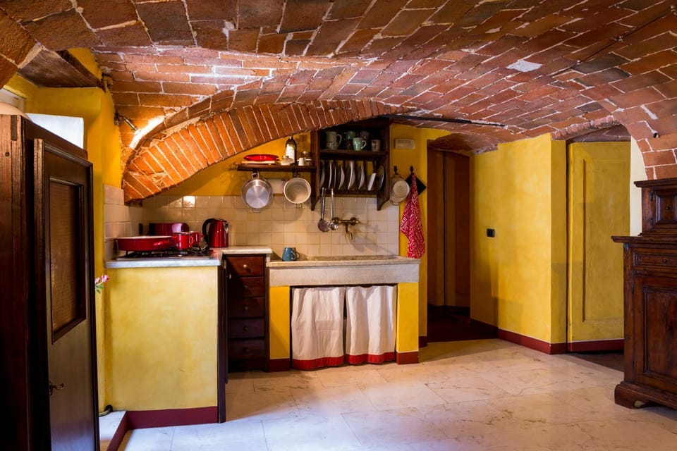 Kitchen or kitchenette, Lunch, Dinner