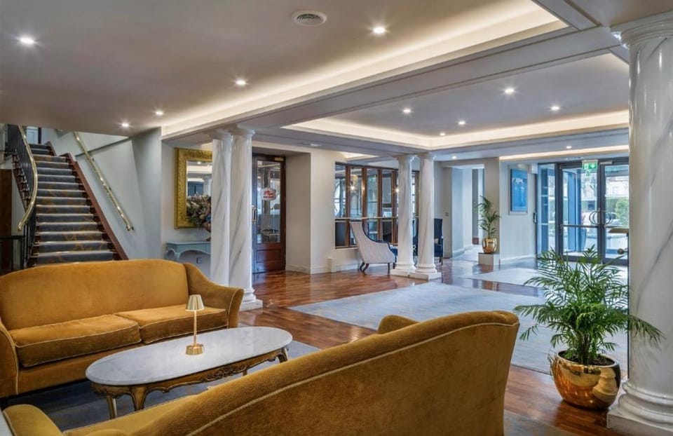 Greenhills Hotel Limerick Hotel in Limerick