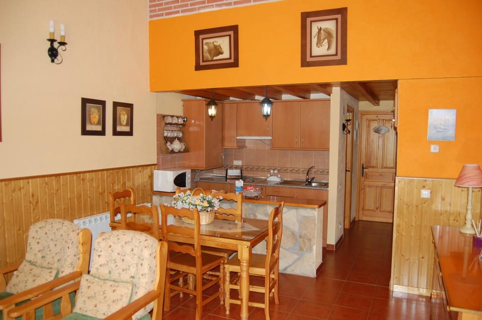 Gredos Casa Rural Los Treboles Country House in Castile and León