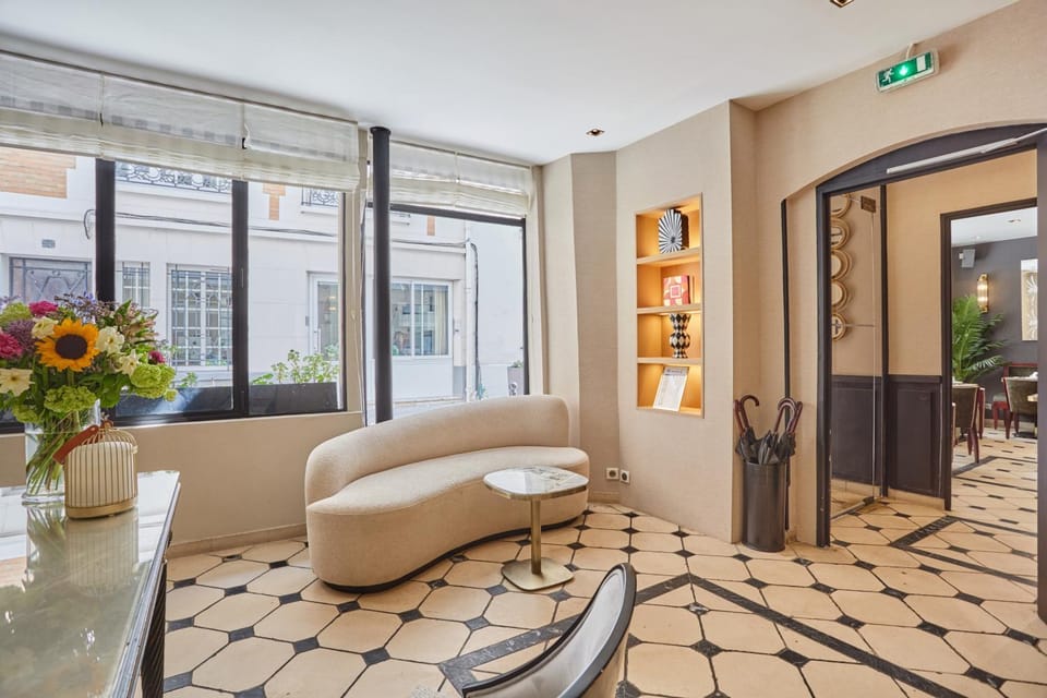 Living room, Lobby or reception