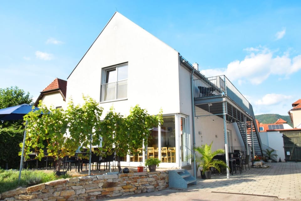 Property building, Patio, Facade/entrance