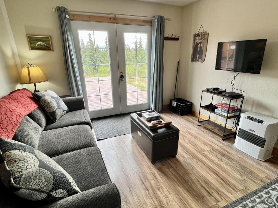 Denali Park 2 Bedroom Mom in Law Apartment in Healy
