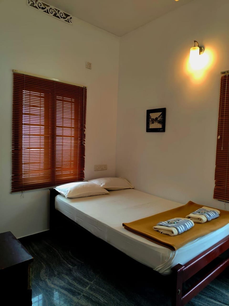 Janatha Homestay Bed and Breakfast in Kochi