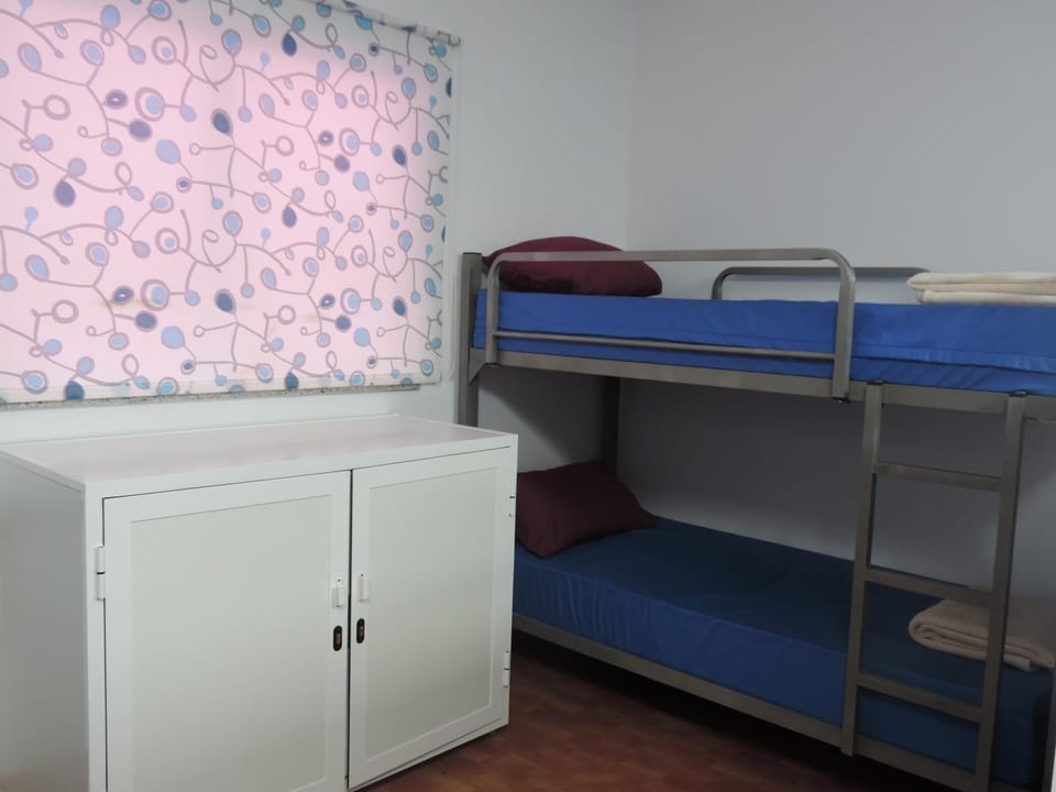 bunk bed