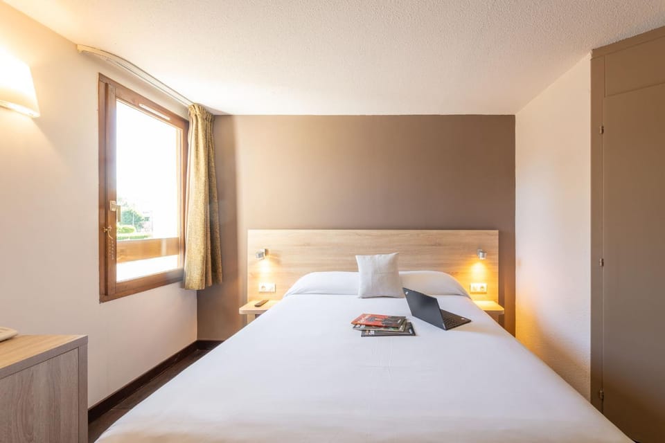 Property building, Bedroom