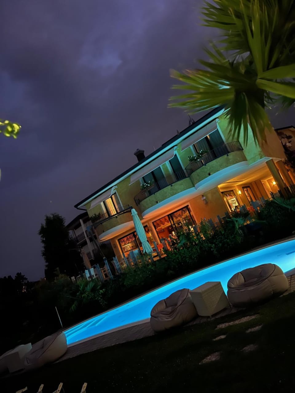 Night, Pool view