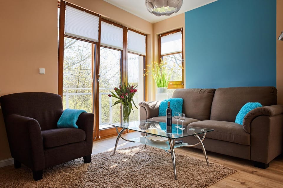 Communal lounge/ TV room, Living room, Seating area