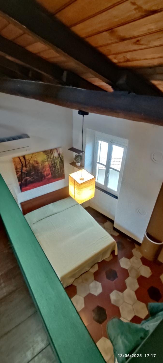 Bike NIGHT-bike friendly, cozy loft, Finale Ligure Apartment in Liguria