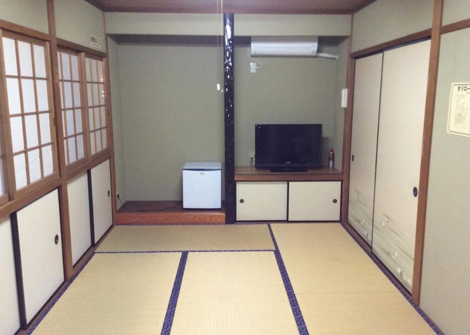 Business Hotel Shizusato Ryokan Ryokan in Tokyo Prefecture