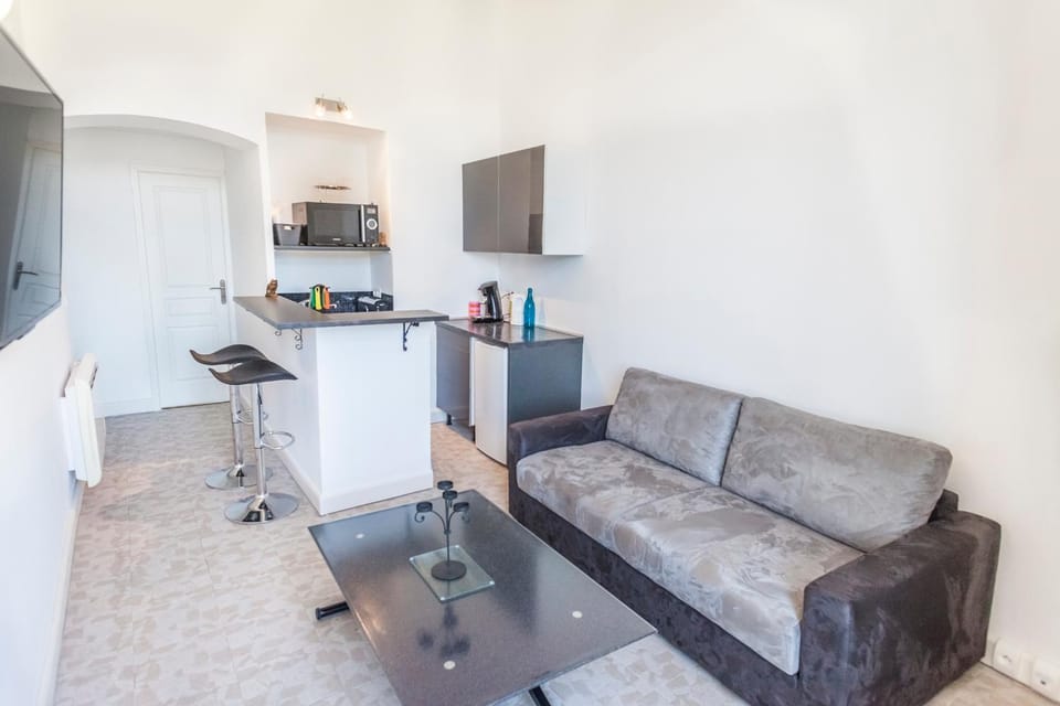 Communal lounge/ TV room, Kitchen or kitchenette, Living room, Communal kitchen