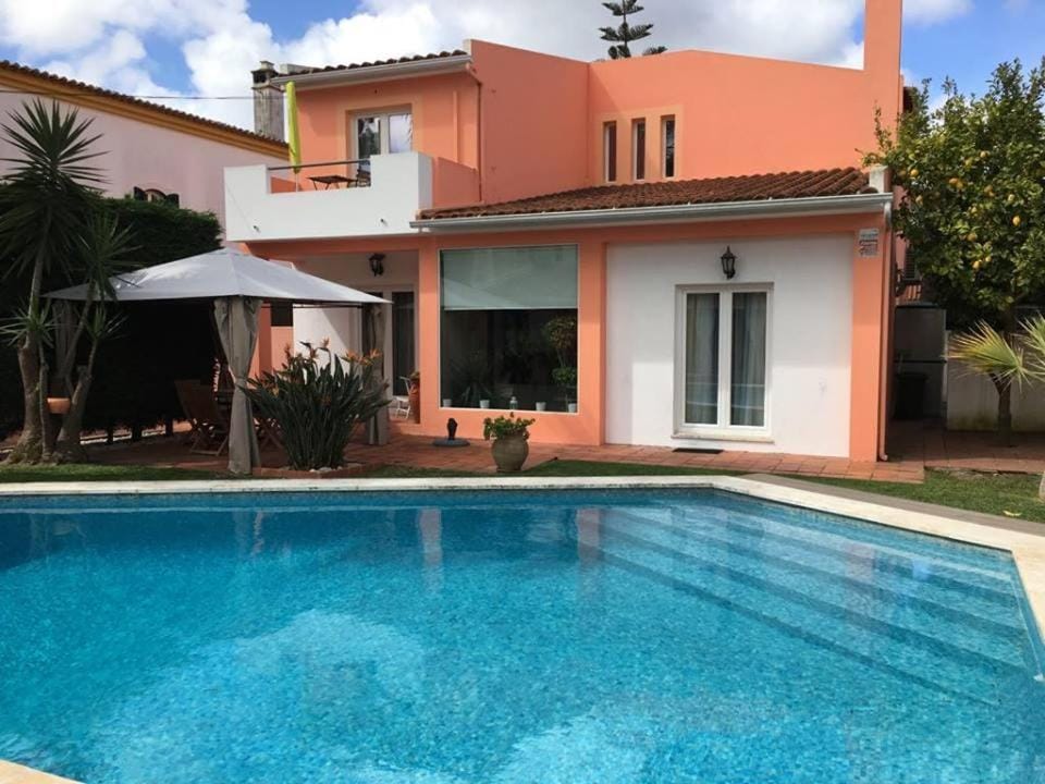 Moradia do Pinhal House in Setúbal, Portugal