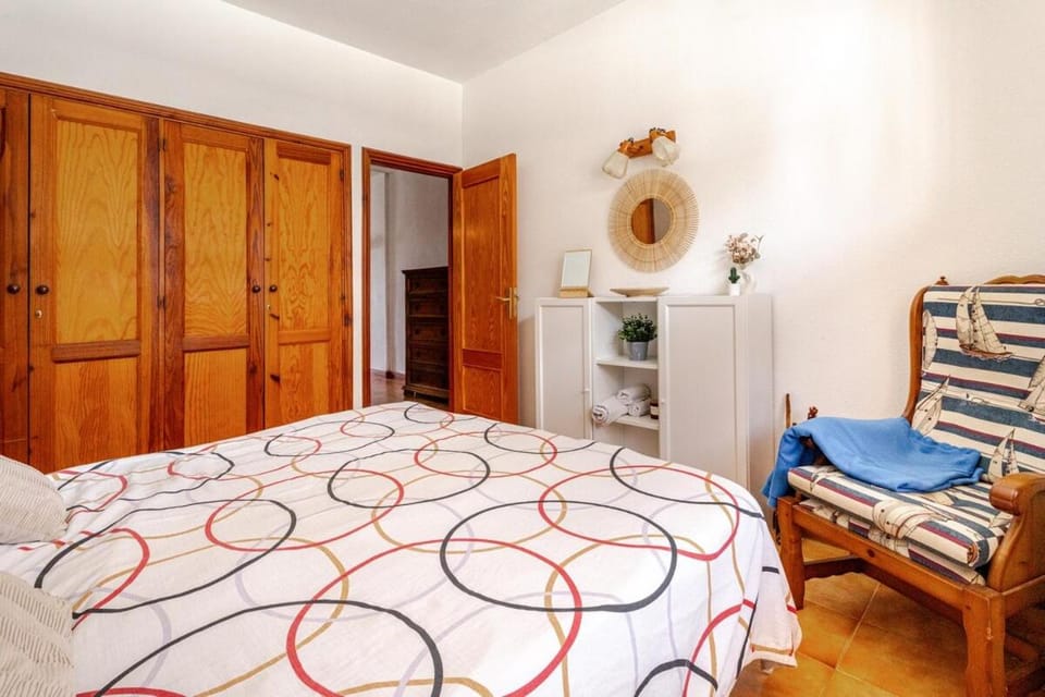 Bed, Photo of the whole room, Bedroom, wardrobe