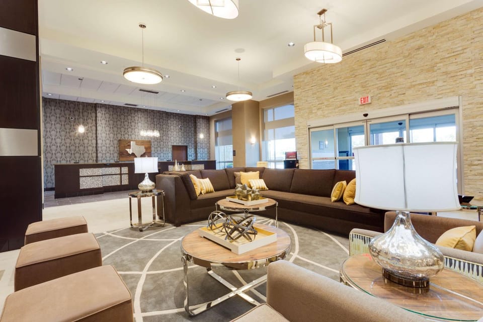 Lobby or reception, On site