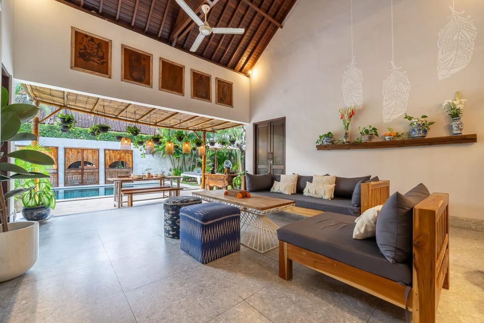 Villa Sarong 2 Chic 2BR Boho Villa Prime Central Location Villa in North Kuta