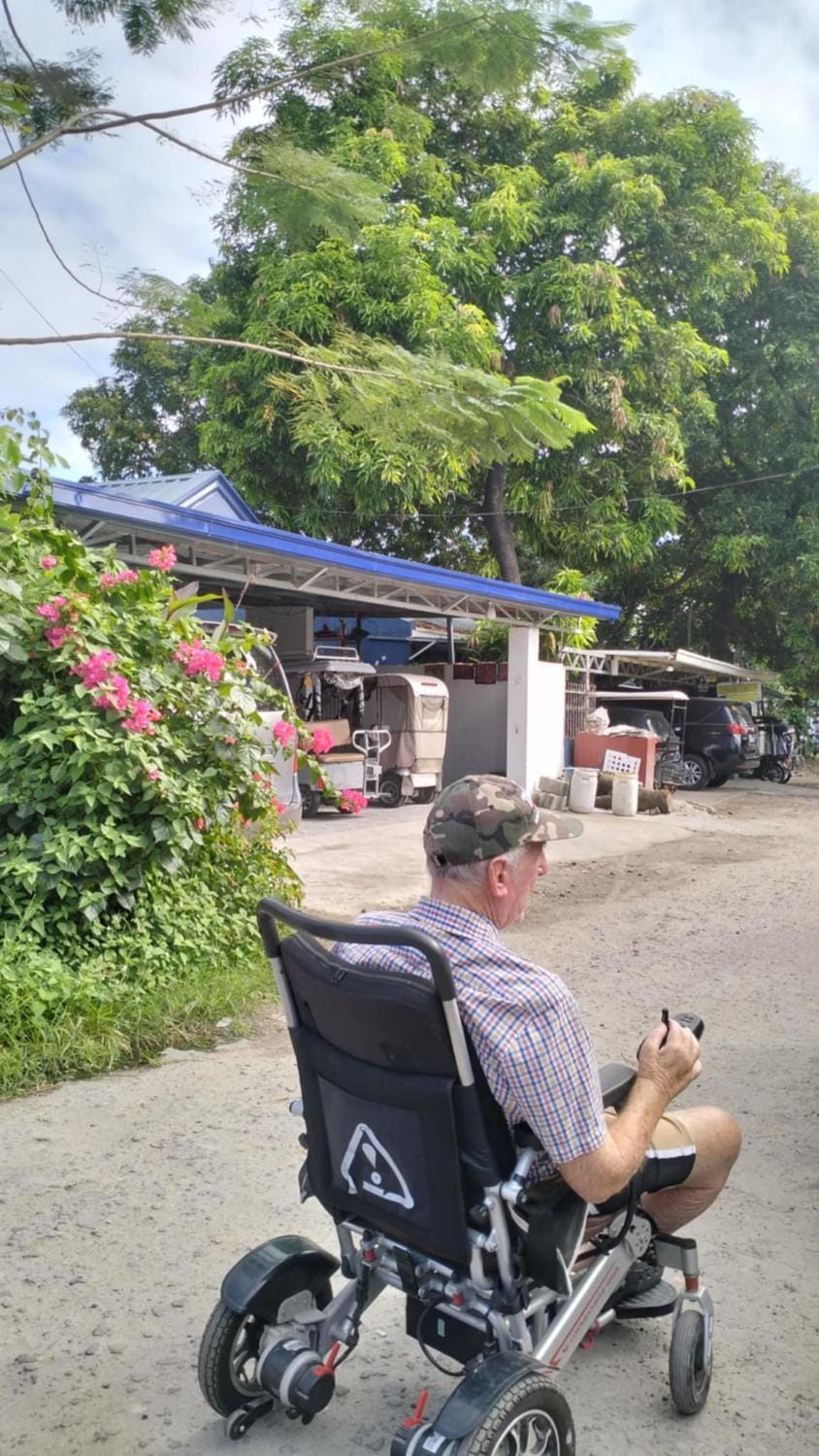GELOXEL Angeles City Guesthouse Bed and Breakfast in Angeles
