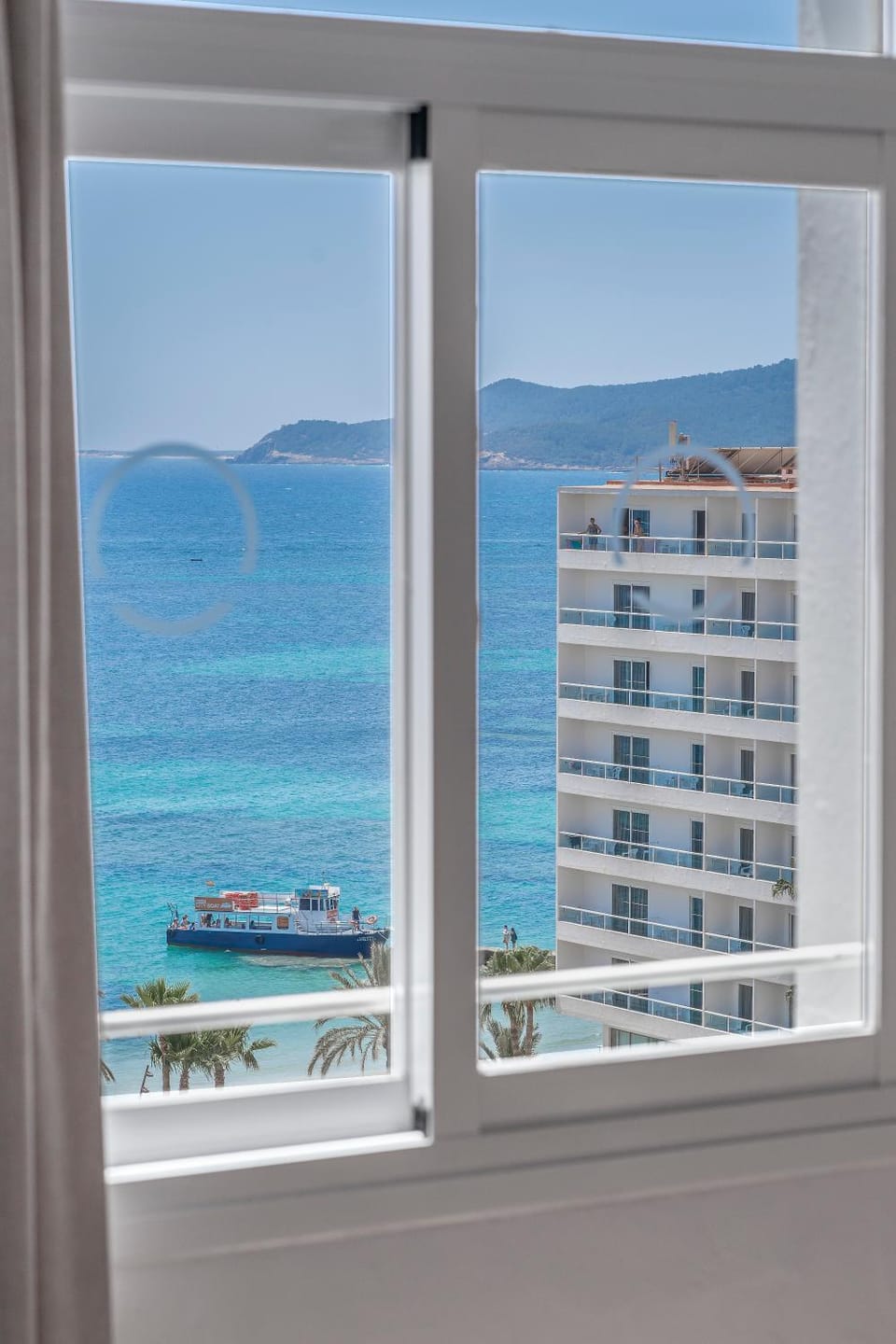 View (from property/room), City view, Sea view