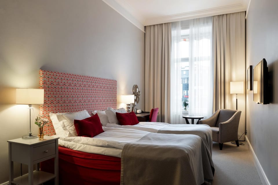 Bed, Photo of the whole room