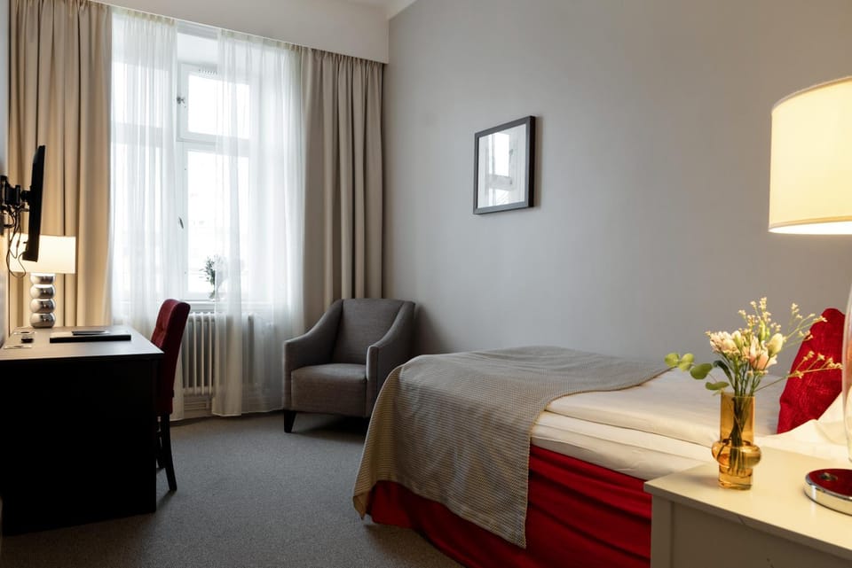 Bed, TV and multimedia, Photo of the whole room, Seating area