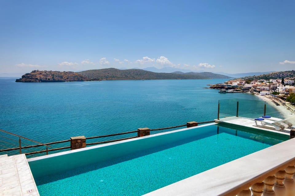 Sea view, Swimming pool