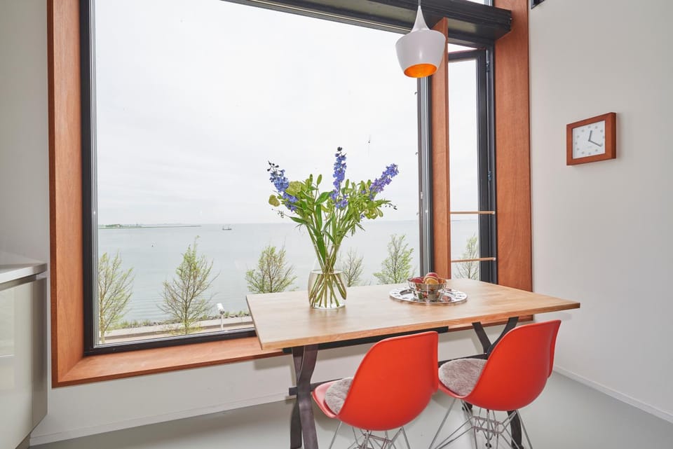 Kitchen or kitchenette, Dining area, Lake view, Sea view