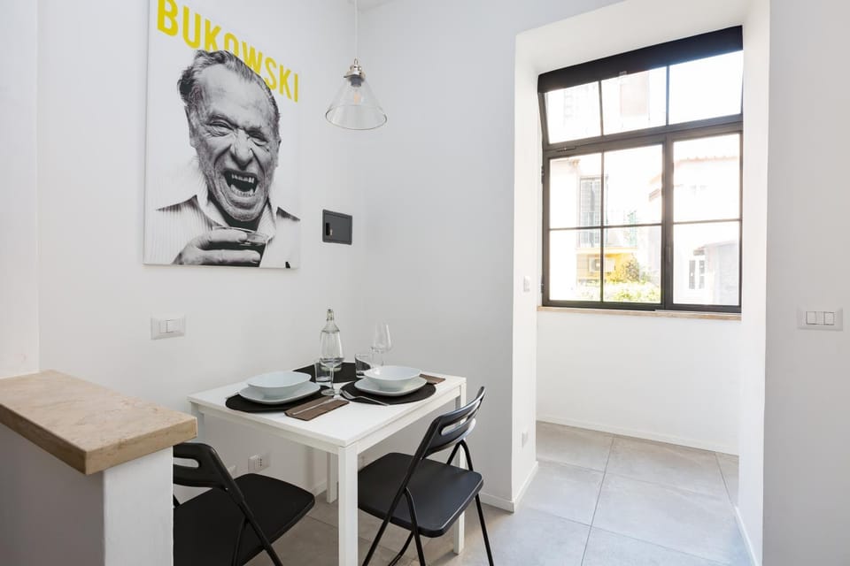 Kitchen or kitchenette, Dining area, Lunch, Dinner