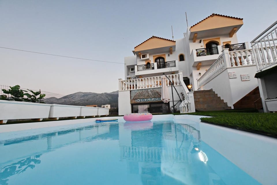 Property building, Swimming pool