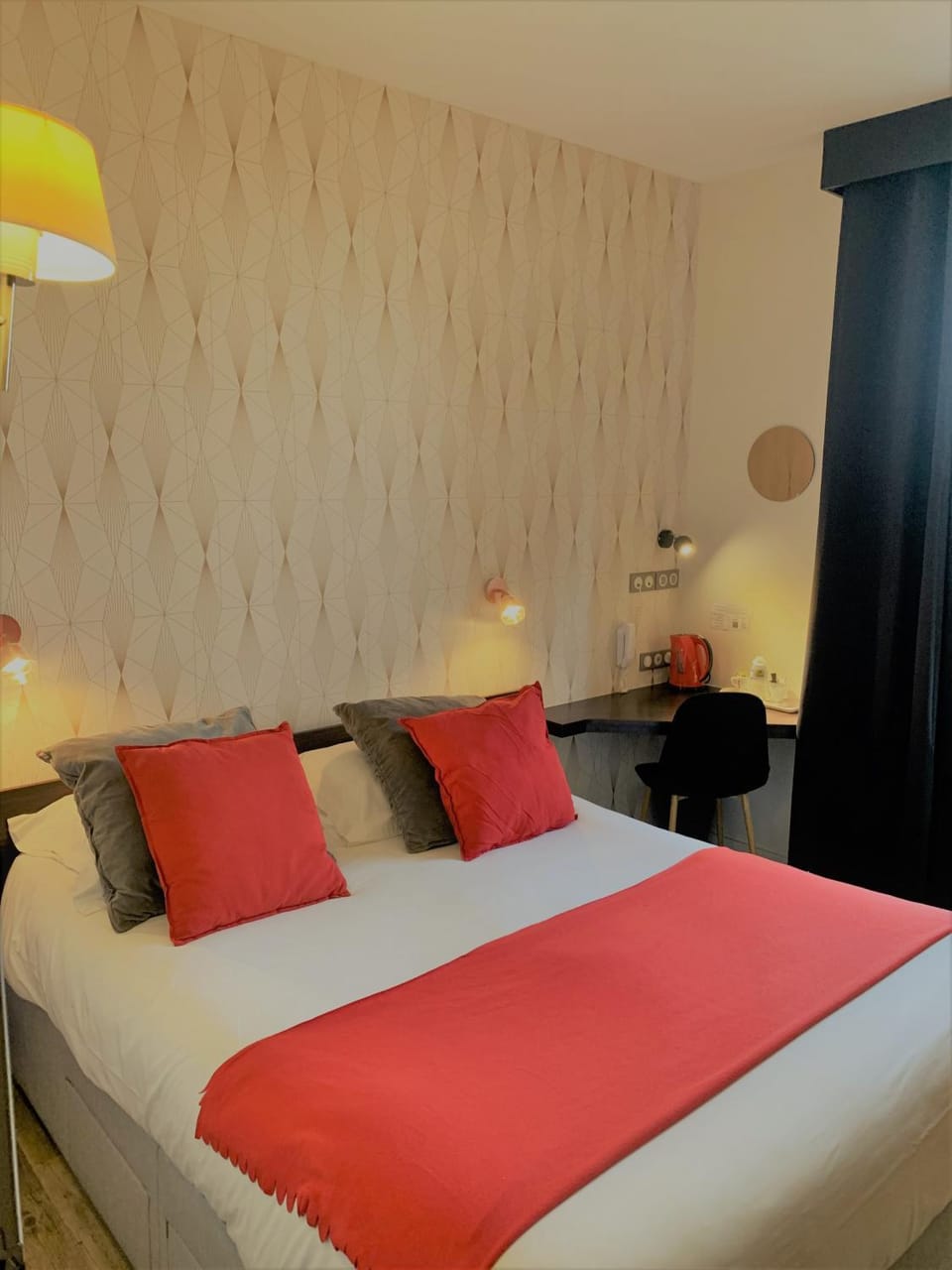 Bed, Bedroom