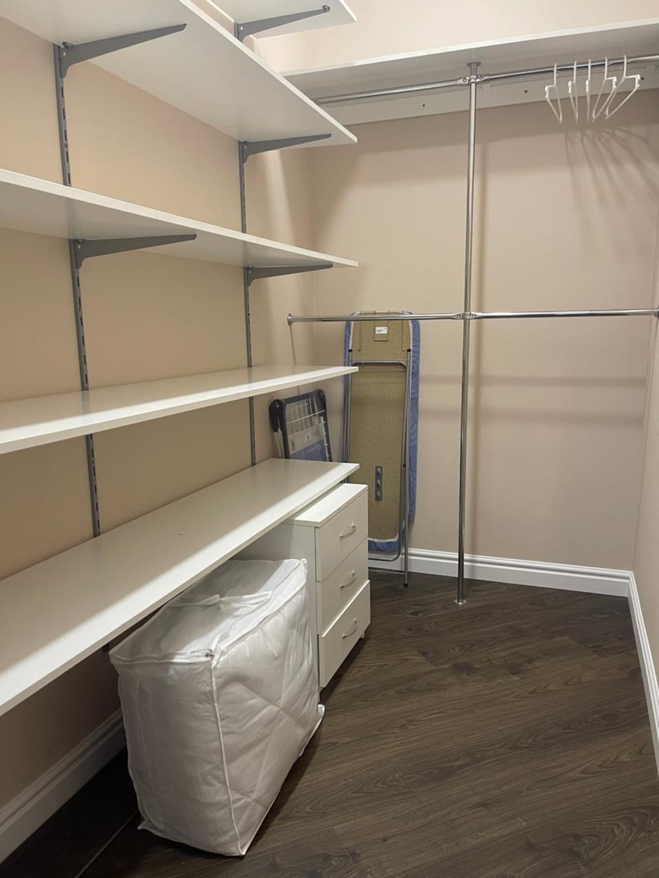 Photo of the whole room, wardrobe