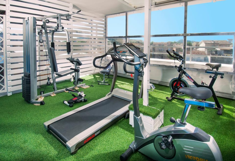 Fitness centre/facilities, City view, Mountain view, Sea view, Street view