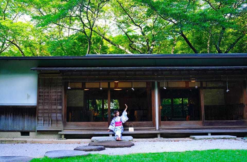 Restaurant/places to eat, Spring, Day, People, Natural landscape, Garden