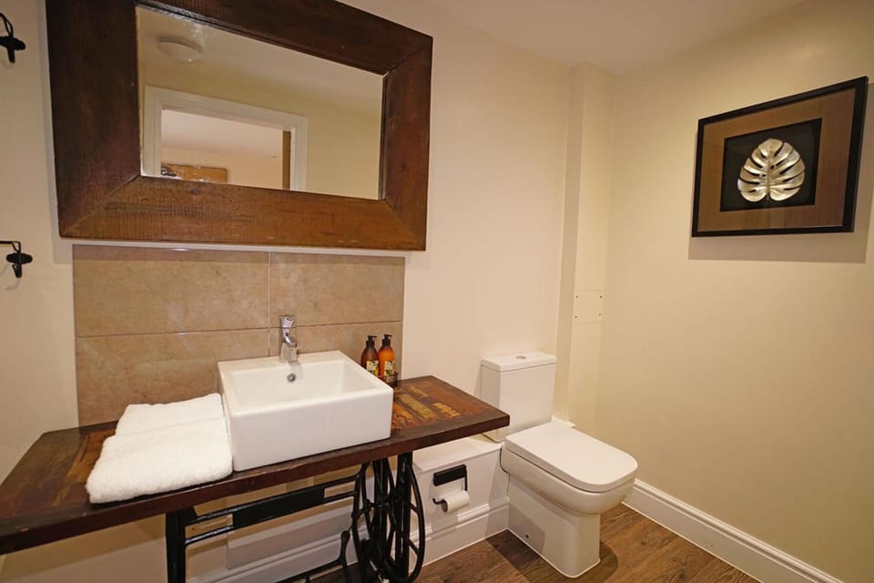 Toilet, Bathroom