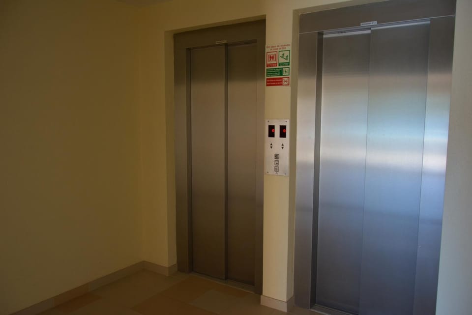 Funtastic Albufeira Marina 1b3b Apartment in Guia