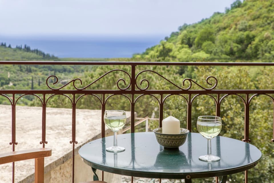 Balcony/Terrace, City view, Garden view, Mountain view, Sea view