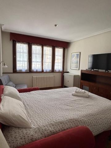 Living Gijon & Parking Apartment in Gijón