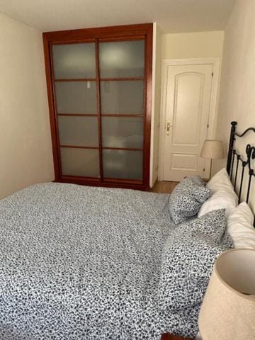Living Gijon & Parking Apartment in Gijón