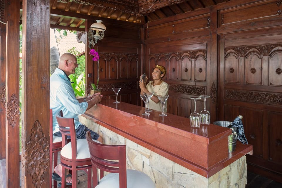 Staff, Staff, Staff, Day, People, People, Summer, Lounge or bar, On site, Swimming pool, Swimming pool, Drinks, Non alcoholic drinks, Non alcoholic drinks