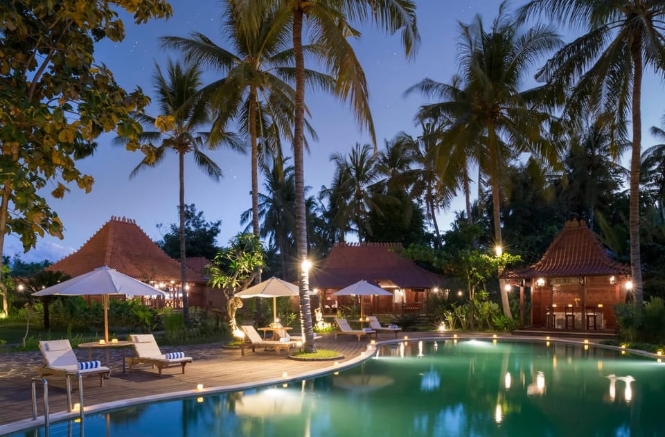 Property building, Summer, View (from property/room), On site, Garden view, Pool view, Area and facilities, Swimming pool, Swimming pool, Sunset